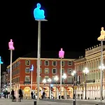 Studio Calif, Face Tram Proche Mer