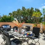 Apartment Fabron, Terrasse & Piscine Dans *