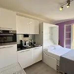 Riviera Nice: Old Town With Sea View 3* Nice