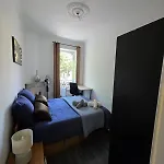 Apartment 2 Spacious Bedrooms Near Riquier Station!