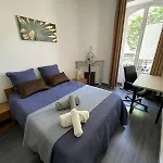 Apartment 2 Spacious Bedrooms Near Riquier Station! *
