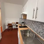Au Coeur De Apartment