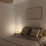 Apartment Grand 2 Pieces Avec Grande Terrasse A 15mn Centre-ville, Gare Et Promenade Des
