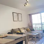 Grand 2 Pieces Avec Grande Terrasse A 15mn Centre-ville, Gare Et Promenade Des Apartment *