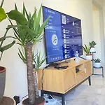 Grand 2 Pieces Avec Grande Terrasse A 15mn Centre-ville, Gare Et Promenade Des * Nice