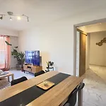 Apartment Grand 2 Pieces Avec Grande Terrasse A 15mn Centre-ville, Gare Et Promenade Des *