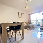 Grand 2 Pieces Avec Grande Terrasse A 15mn Centre-ville, Gare Et Promenade Des Apartment Nice
