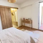 Apartment Grand 2 Pieces Avec Grande Terrasse A 15mn Centre-ville, Gare Et Promenade Des