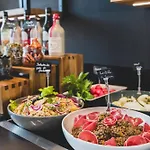 Hotel Campanile Prime - Airport