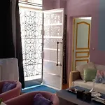 Bed & Breakfast Exclusive Dans 2 Pieces 40 M2 Atypique Original Dans Grande Structure Type D'hote 80 M2 200 M Promenade Des Sejour Nice