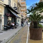 Bright Central Studio Ac Prime Location Place Massena Steps From Beach