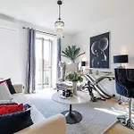 Guidoni Suite - Superb City Center Suite Apartment