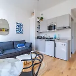 Lumineux Centre-ville Apartment *