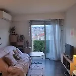 Rue Des Roses Apartment *