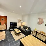 Joli 2 Pieces Avec Terrasse En Centre Ville