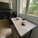 Stylish And Cozy Apartment In Central Nice
