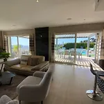 Superb Modern Villa - Sea View Pool