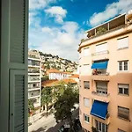 Typical Nice Neighborhood 15 Min From Beach