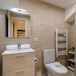 Massena Street - 1 Bdr Duplex With Ac & Parking Nice