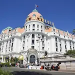 Seytour Place Apartment