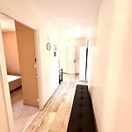 Apartment Lascaris Nice