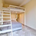 Elegant In Centre With Grand Terrace Apartment *