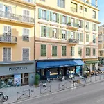 Elegant Apartment In Nice Centre With Grand Terrace