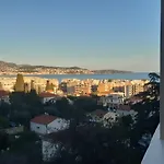 Nice Signature Caucade