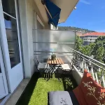 Apartment Beautiful 2-room, Ac, Center, Terrace