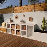 La Villa Blanche A Nice Avec Piscine Et Vue Mer