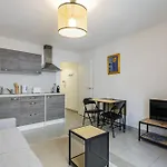 Apartment Au Port De