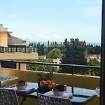 Apartment Beautiful 3-room Sea View