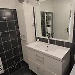 Plein Ciel - 5 Personnes Avec Piscine Sur La Corniche Fleurie A Apartment *