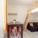 Gioa- Avec Balcon, Place Garibaldi -paillon *