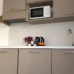 Central Place,1 Min To The Beach,