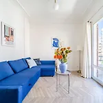 Moderne Proche - Balcon Et Climatise Apartment