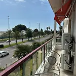 2 Bedroom Ocean View Apartment Nice