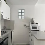 Apartment Apppartement Avec Terrasse - 2 A 4 Personnes Nice