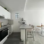 Apppartement Avec Terrasse - 2 A 4 Personnes