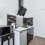 A 2 Pas De La Mer - Climatisation - Wifi - Cuisine - Tramway