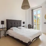 Elegant Et Lumineux 3 Pieces Avenue Jean Medecin Apartment *