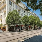 Elegant et lumineux 3 pieces Avenue Jean Medecin