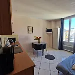 Le Centrale - Place Massena