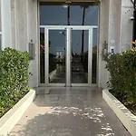 Apartment Carre D Or Face A La