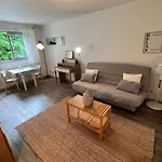 Apartment Avec Piscine A