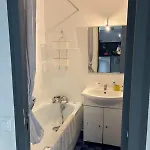 Apartment 2 Piece A 2min De La *
