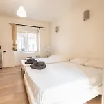 La Nicoise Guest house *