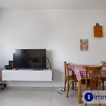 Apartment Near Airport Nice