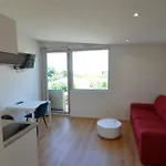 Apartment Cassin - Next To Tramway Line 2 Near Airport *