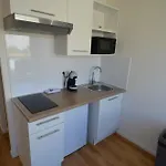 Apartment Cassin - Next To Tramway Line 2 Near Airport *